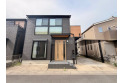 【外観】【Appearance】時の経過があっても変わらない居住性の高さと、住むごとに親しみ深くなるデザイン。「共に」毎日を過ごす大切な時間は『お住まい』も同じです。そんな空間をご自身でご確認ください。