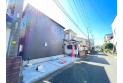 【外観】2路線3駅利用できる低層住宅街で静かな住環境です。またロジャースをはじめ近くにはスーパーが多数点在しており、公園、コンビニ、飲食店など大変便利な環境です是非ご見学ください。