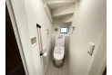 【トイレ】【Toilet】寛ぎだけではない、快適な生活を送るために必要な物。毎日使用する場所だから、より快適な空間に仕上げられています。
