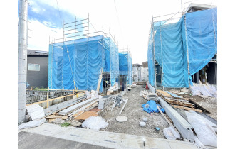 【外観】7月26日撮影/3号棟通路部分/現地全体