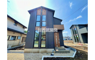 【外観】落ち着いた色でまとめられた外観仕様です。