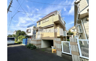 【外観】整然とした住宅街で落ち着いた暮らしができそうですね。