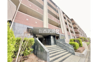 【外観】タイル張りの素敵な外観