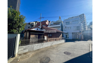 【外観】【現地外観/古家有り】
令和7年11月3日撮影