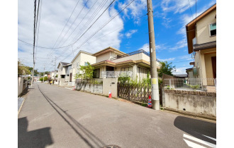 【外観】現地全体/令和8年10月3日撮影（解体前古家あり）