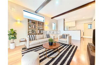 【居間】配置してある家具や小物はCGによるイメージです