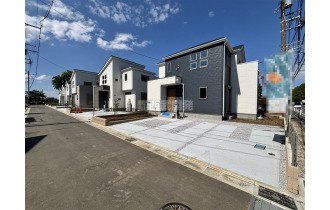 【外観】建物完成につき、ごゆっくりとご見学いただけます。（現地全体）