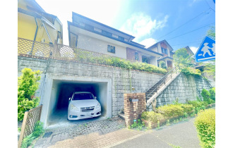 【外観】愛車を大切にしたい、そんなあなたの夢を叶えるガレージ付きのお家です。