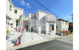 【外観】堂々完成。内覧予約受付中です。/現地全景