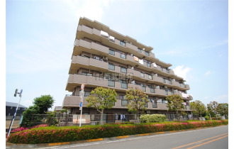 【外観】空室につき、ゆっくりとご覧いただけます。