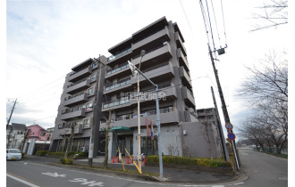【外観】空室につき、ゆっくりとご覧いただけます。