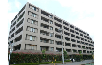 【外観】リフォーム済につき、ごゆっくりとご見学いただけます。