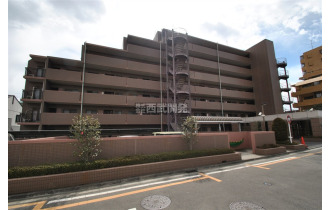 【外観】見学予約お待ちしております。