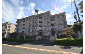 【外観】空室につきごゆっくりご見学いただけます。
