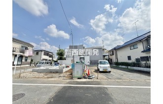 【外観】【現地全景】しっかり基礎を固めている最中です。家を支えてくれる基礎は、まさに縁の下の力もちなんです！