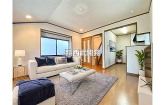 【居間】【配置してある家具や小物はCGによるイメージです。】