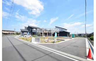 【外観】現地全景　建築条件無し土地のためお好きなハウスメーカーで建築できます。
