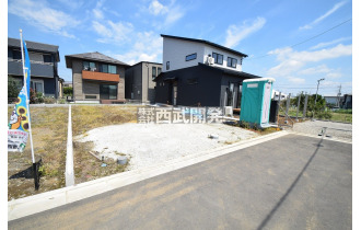 【外観】現地全景　建築条件無し土地のためお好きなハウスメーカーで建築できます。