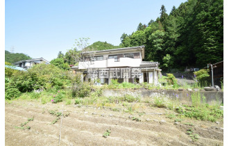 【外観】南側に清流直竹川が流れる自然豊かで陽当たり良好な住環境です