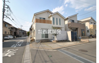 【外観】南東南西角地につき日当たり、解放感良好