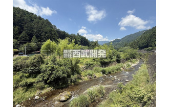【外観】対岸より本地を撮影
