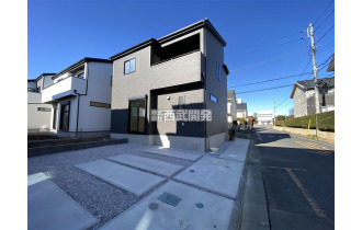 【外観】前面道路含む現地外観