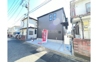 【外観】【Appearance】時の経過があっても変わらない居住性の高さと、住むごとに親しみ深くなるデザイン。「共に」毎日を過ごす大切な時間は『お住まい』も同じです。そんな空間をご自身でご確認ください。