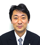 入山 俊介
